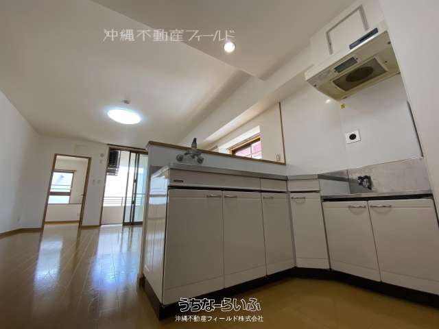 セントラル・プレイス那覇新都心 303号