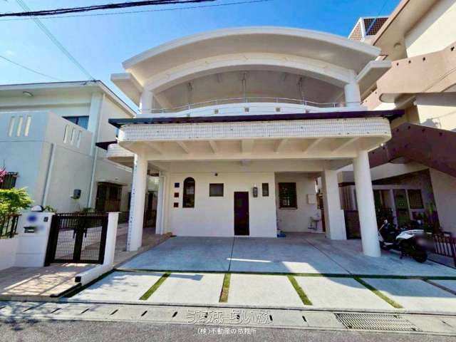 ●那覇市安謝２丁目　戸建