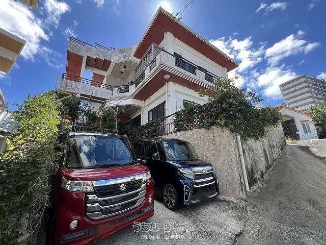 沖縄市与儀