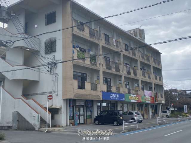 比嘉ビル 407号