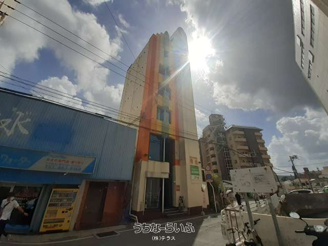 オレンジハウス牧志 2階号