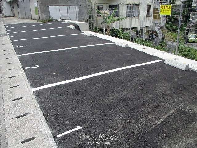 ニューカナン第三駐車場