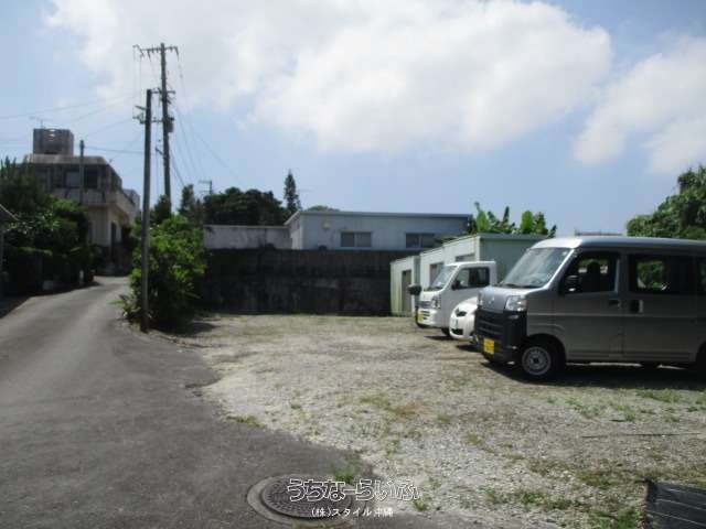 比嘉駐車場