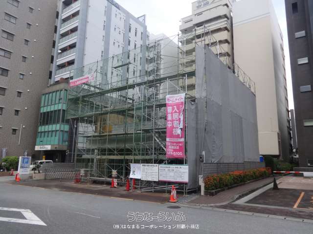  data-sub-html="captionMadori" 