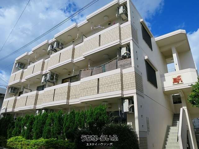 サンヒルズ壷屋 301号