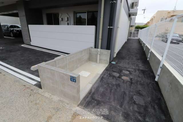 メゾン・クレールモンテ天久 401号