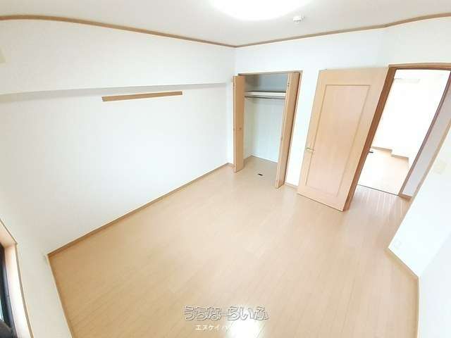 テラスハク 302号