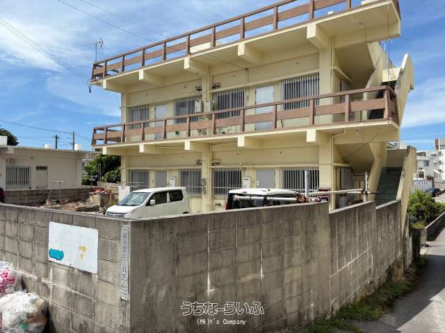 沖縄市諸見里3丁目