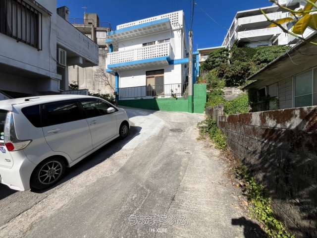 経塚N氏貸駐車場