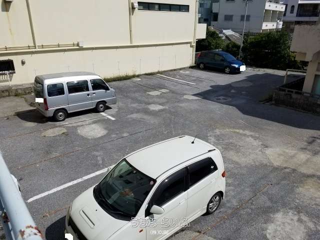 天久比嘉契約駐車場