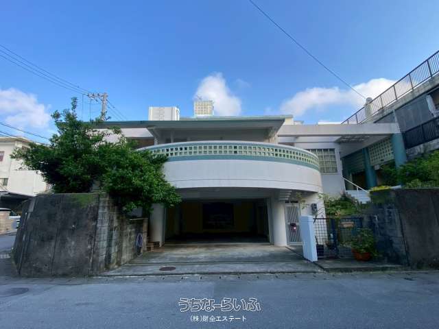 浦添市伊祖一戸建て