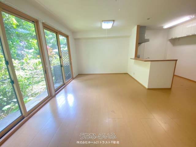 パークサイドANIYA 102 号