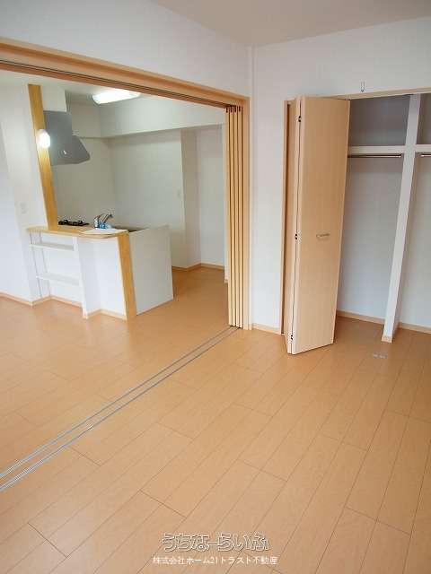 カルムヴィラいさおし 101号