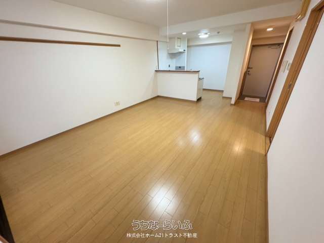 セントラル・プレイス那覇新都心 303号