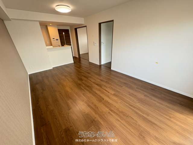 メゾン・クレールモンテ天久 401号