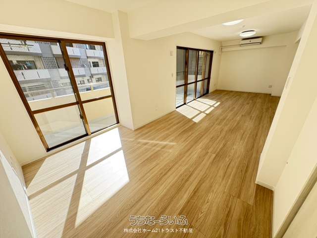 サンパークパレス浦添 201号