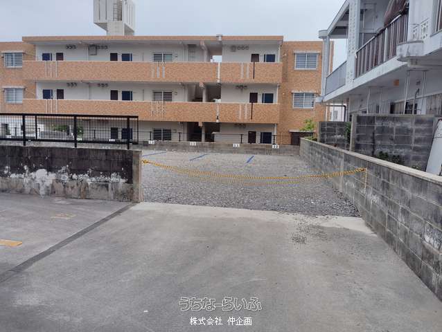 平得駐車場