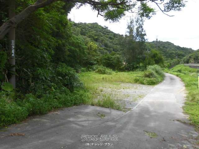 名護市字川上約695坪土地(資材置き場)