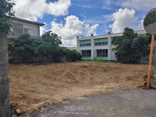 平良字西里　B号地（富名腰公民館隣）