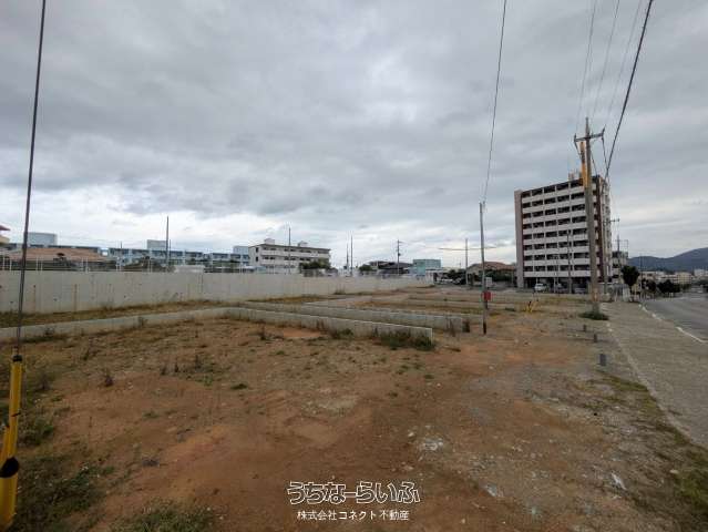 data-sub-html="captionMadori"