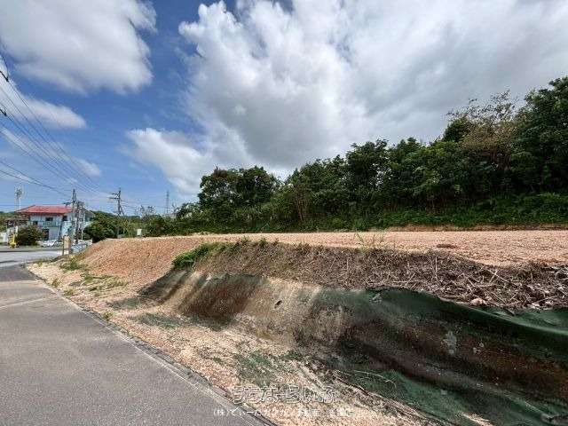 名護市中山【比嘉様】