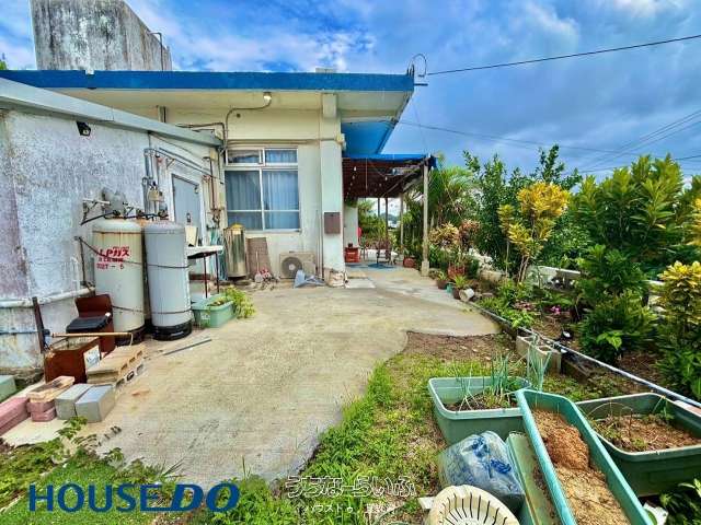 恩納村山田 店舗