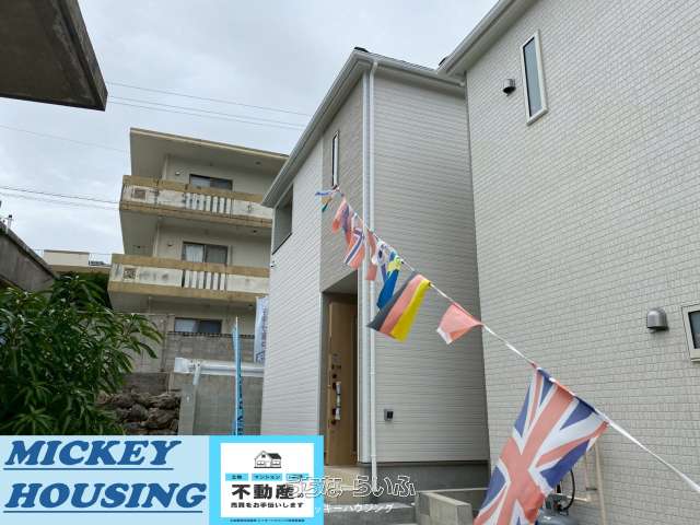 南城市大里稲嶺第４　１号棟