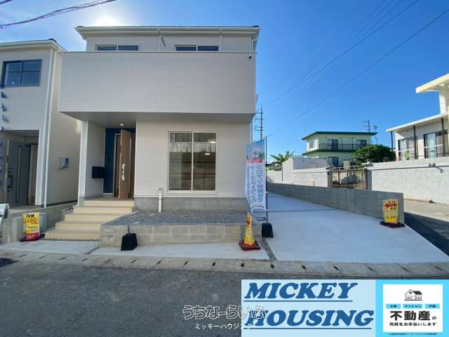 糸満市座波第２　２号棟