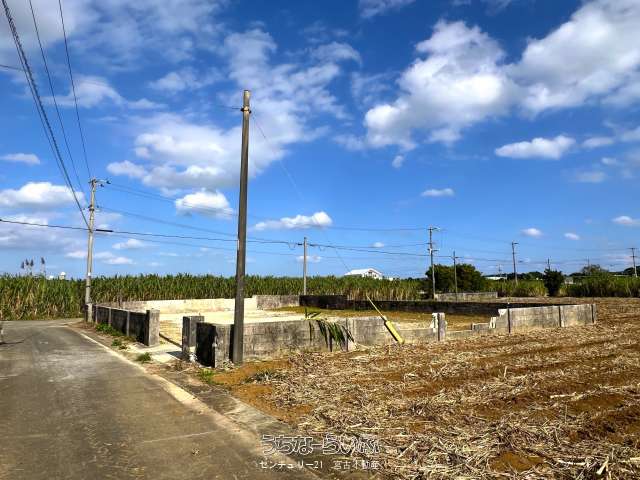 城辺下里添 下南公民館近く角地 124坪 宅地