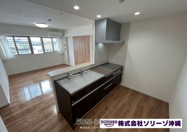 コンフォート北谷桃原パークサイド 401号