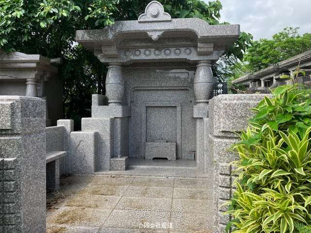 お墓