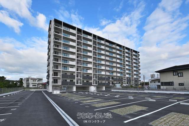 プレサンスロジェ名護為又ヴォール