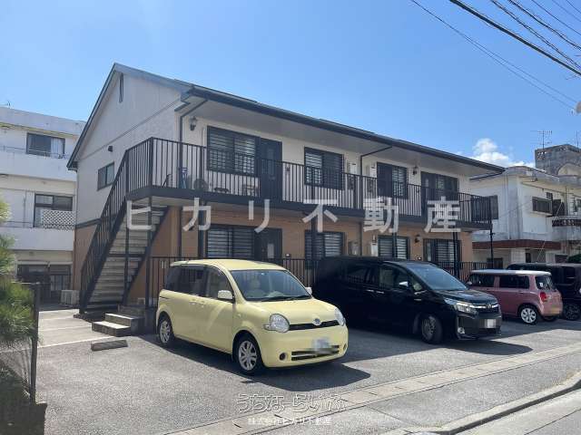 コンフォール安慶名 102号