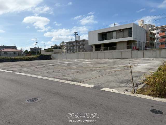 AY浦西パーキング