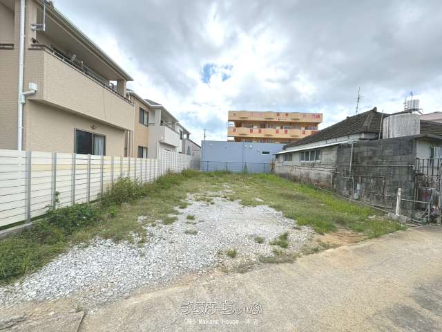 安慶名建築条件付き土地