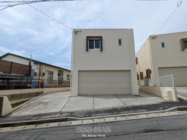 読谷村瀬名波A棟