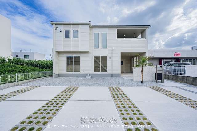 ブルーミングガーデン　うるま市与那城　全２棟　【２号棟】