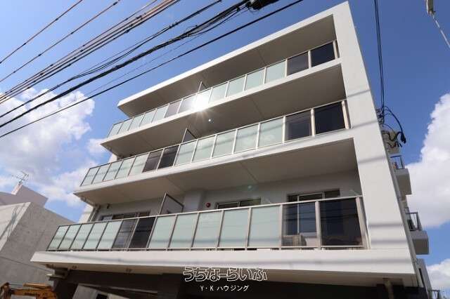 メゾン・クレールモンテ天久 401号