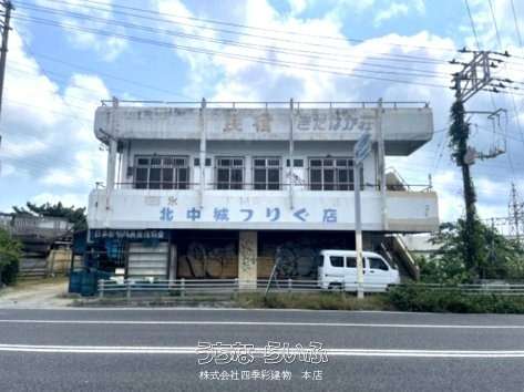 沖縄市与儀３丁目店舗兼住宅