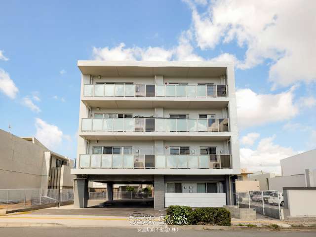 メゾン・クレールモンテ天久 401号