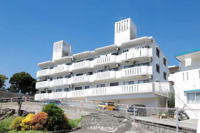 コーポ外間 201号