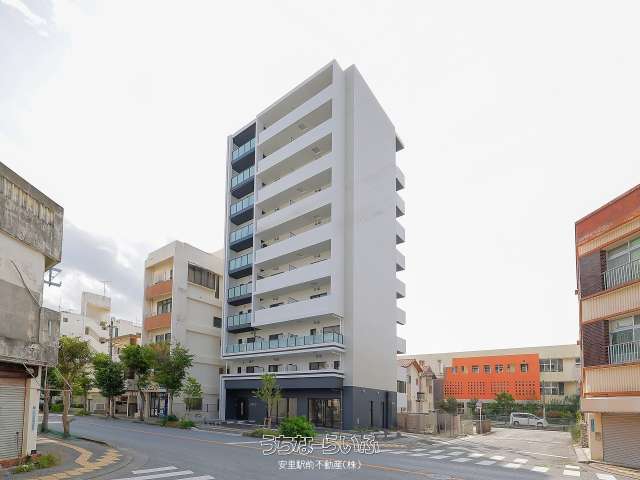 比嘉アパート 301号