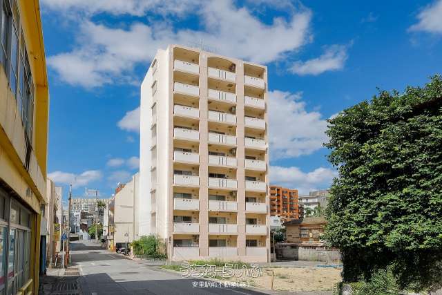 メゾン・ファミール開南 701号