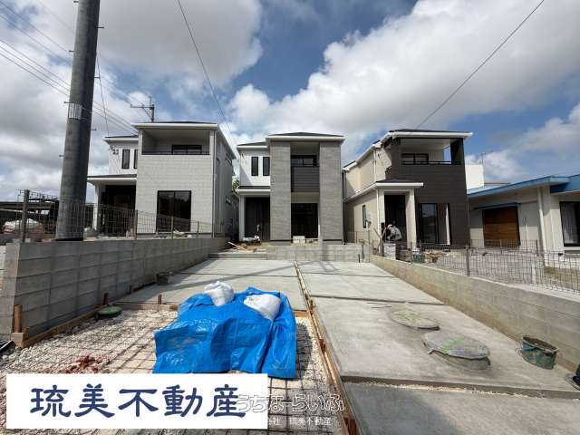 ＜飯田沖縄＞八重瀬町世名城247番　全3棟　B号棟