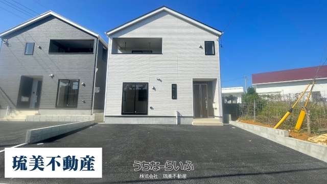 ＜アーネストワン＞うるま市勝連平安名第３　全２棟　１号棟