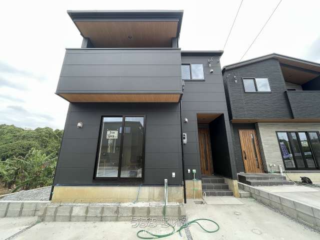 沖縄市登川 2号棟