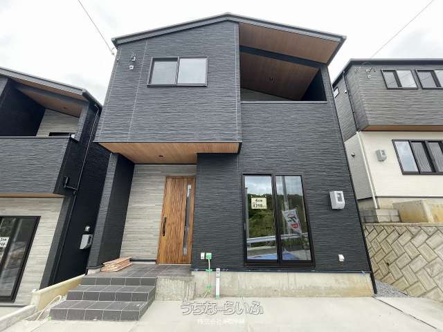 沖縄市登川 4号棟