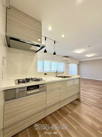 プレミスト宜野湾グランレーベル 702号