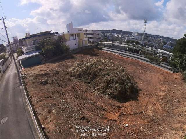 うるま市石川東山本町１丁目、県道７３号線沿い物件。