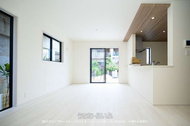 【飯田GHD】ブルーミングガーデン南城市つきしろ5期 全1棟 1号棟